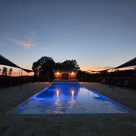 Gites Du Domaine De La Gauderie Sanilhac  エクステリア 写真